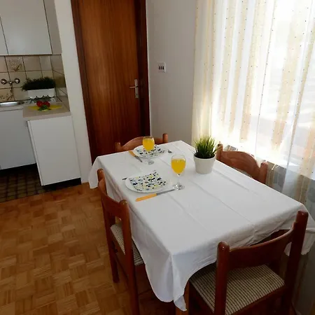 Padrenostro Apartment *