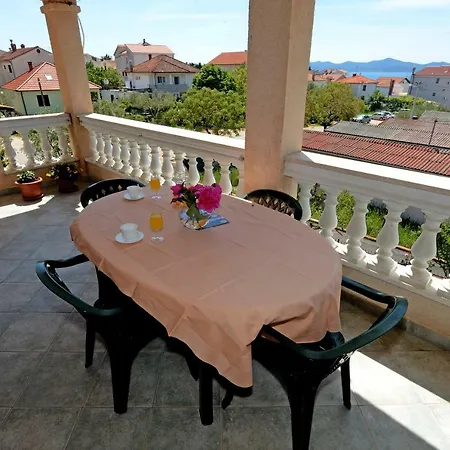 Padrenostro Apartment *